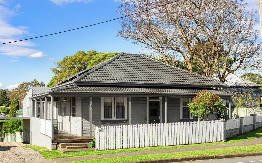 Looking for a house under the median value of 841,296 in Newcastle and