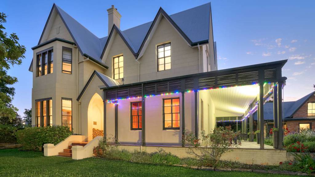 Grand design Stately historic mansion in Merewether listed for sale