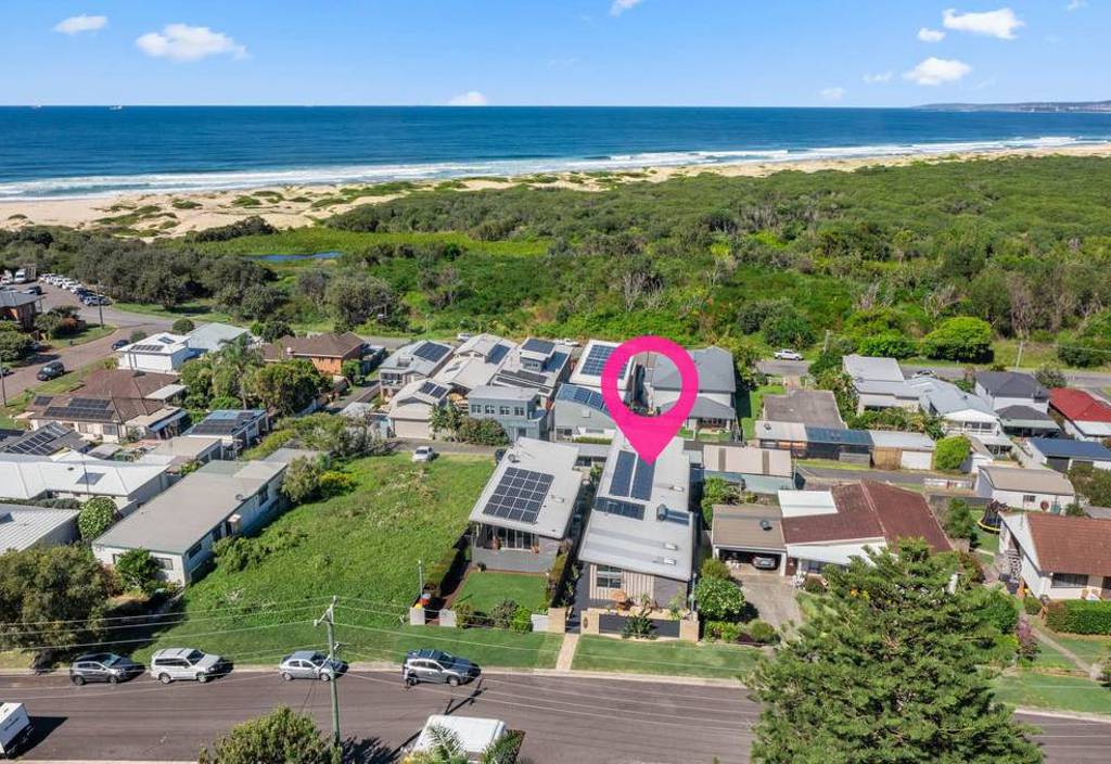 Redhead beach house with indoor pool, lift and wine cellar includes