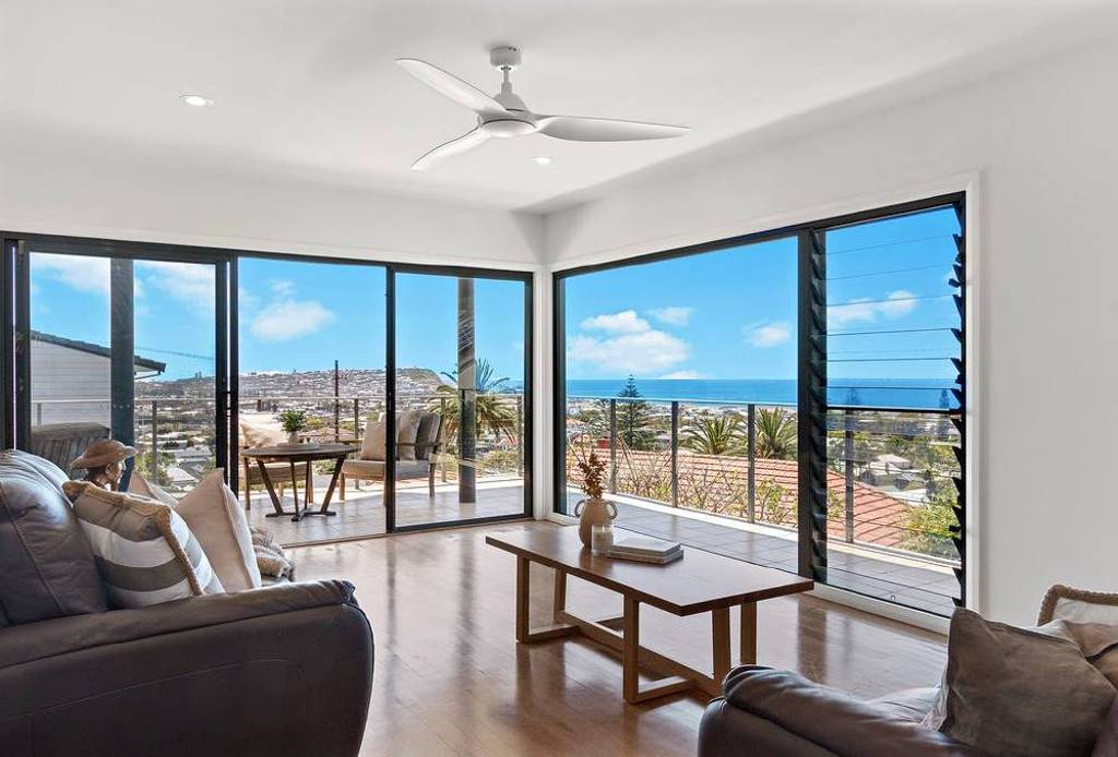 Lachlan Fitzgibbon latest Knights star to snap up real estate