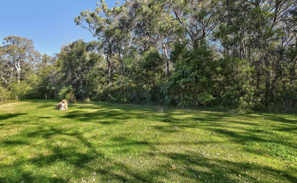 Illawarra auction wrapup Callala Bay property sold for 335K