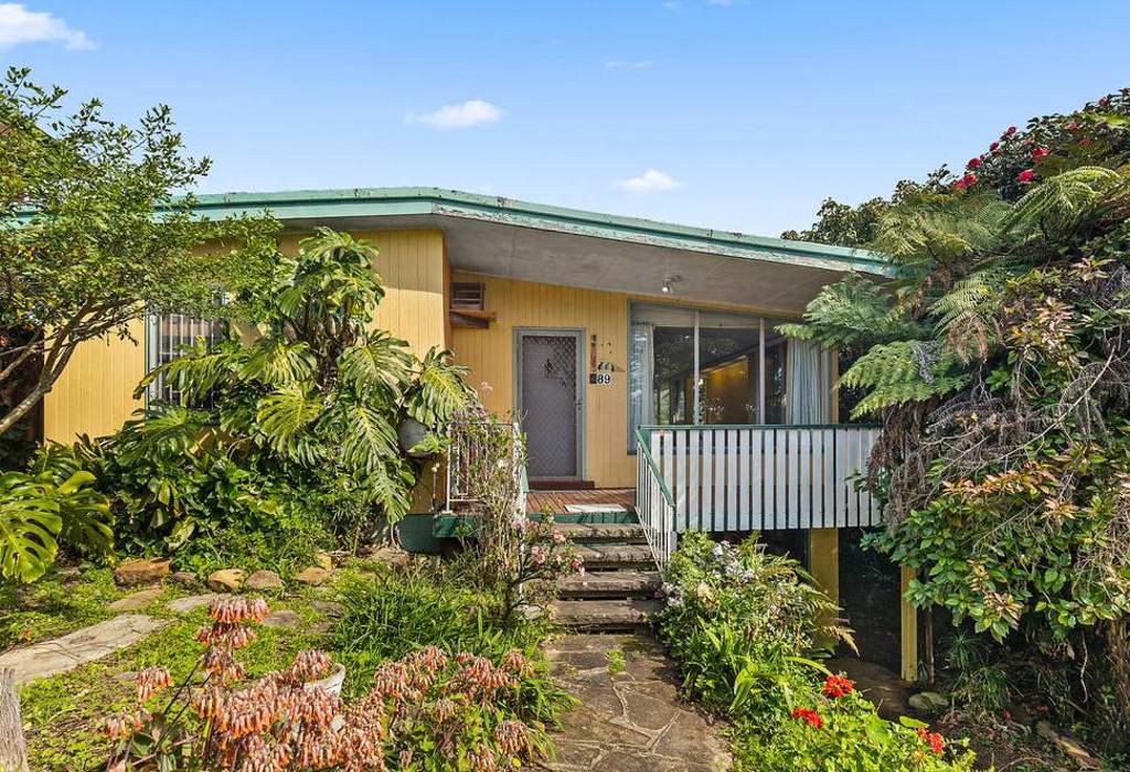 Shellharbour Village home sells above reserve at auction