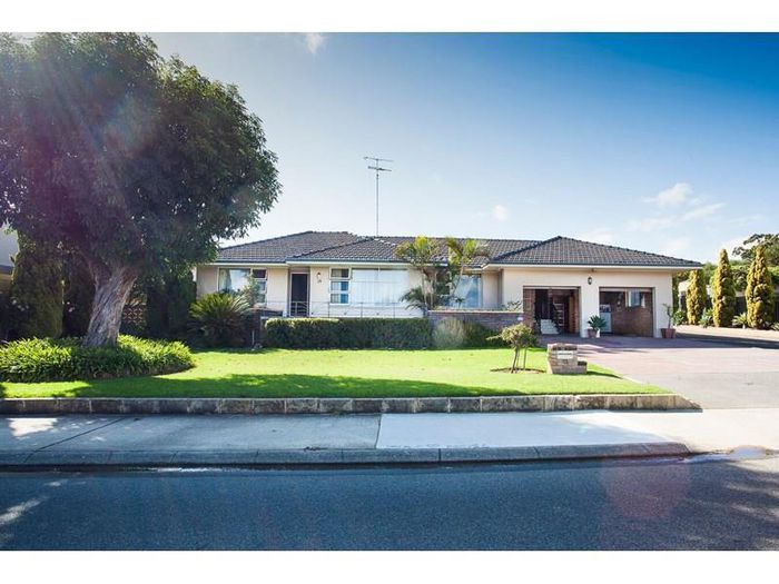 12 Barrington Street, Spearwood, WA 6163 Property Details