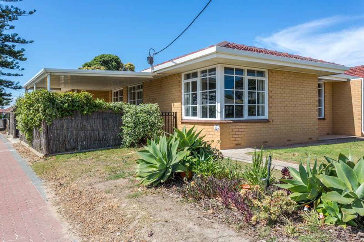 1/222 Lady Gowrie Drive, Largs Bay, SA 5016 for Sale