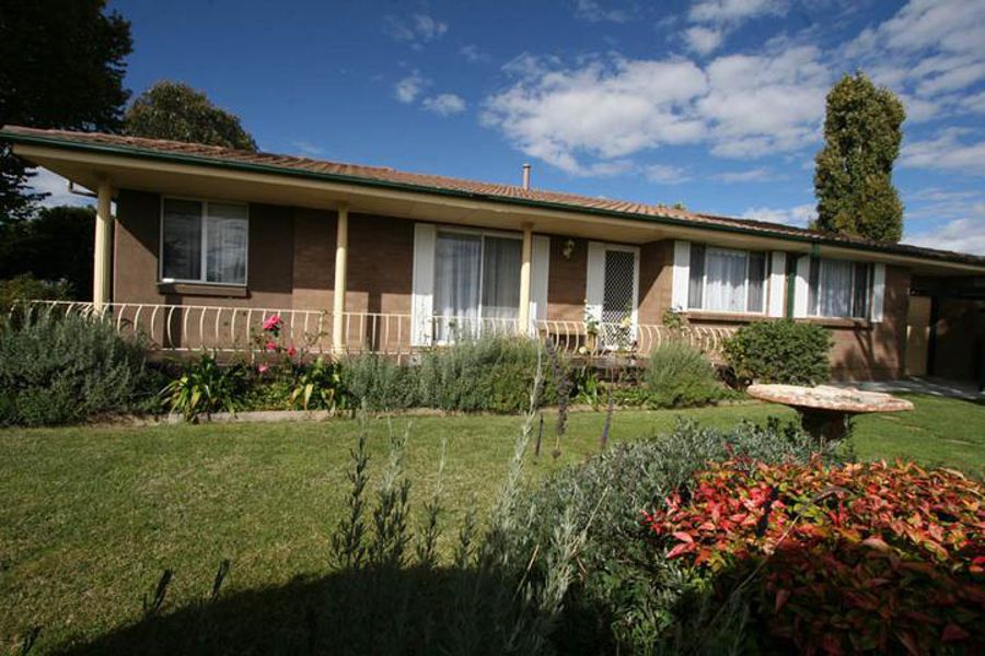 9 Torrens Street, Blayney, NSW 2799 for Sale