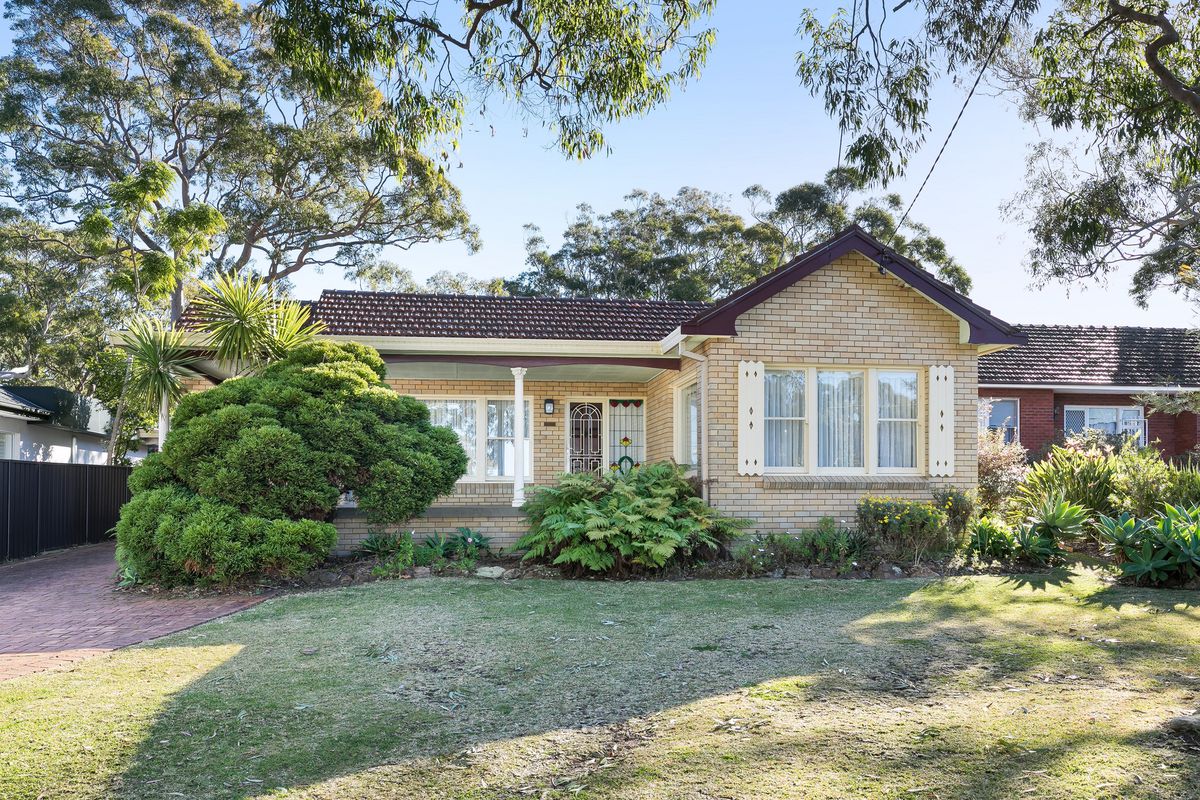55 Saunders Bay Road, Caringbah South, NSW 2229 for Auction