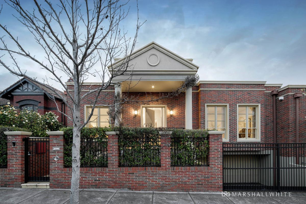 2C Street, Malvern, VIC 3144 for Auction