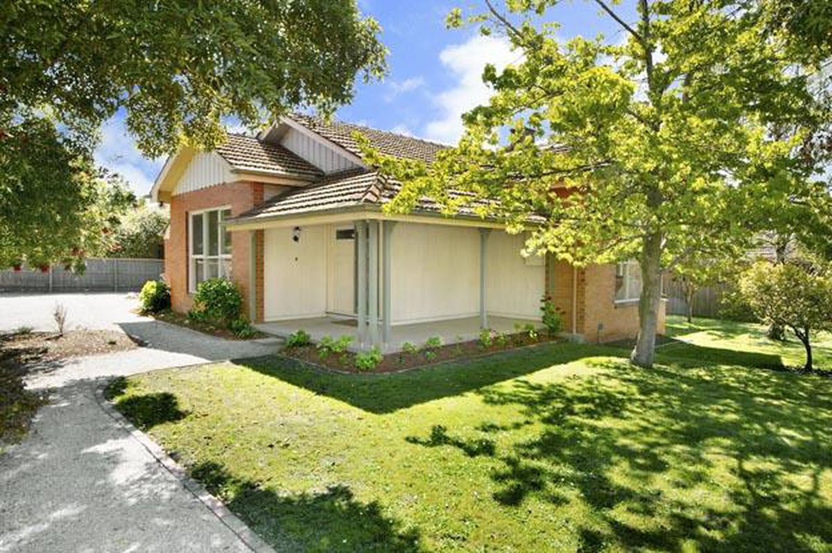 47 Bundoran Parade, Mont Albert North, VIC 3129 for Auction