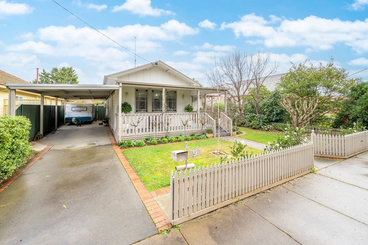 9 Fairway Drive, Mooroopna, VIC 3629 for Sale