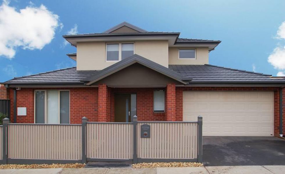 18 Willett Avenue, Oak Park, VIC 3046 for Auction