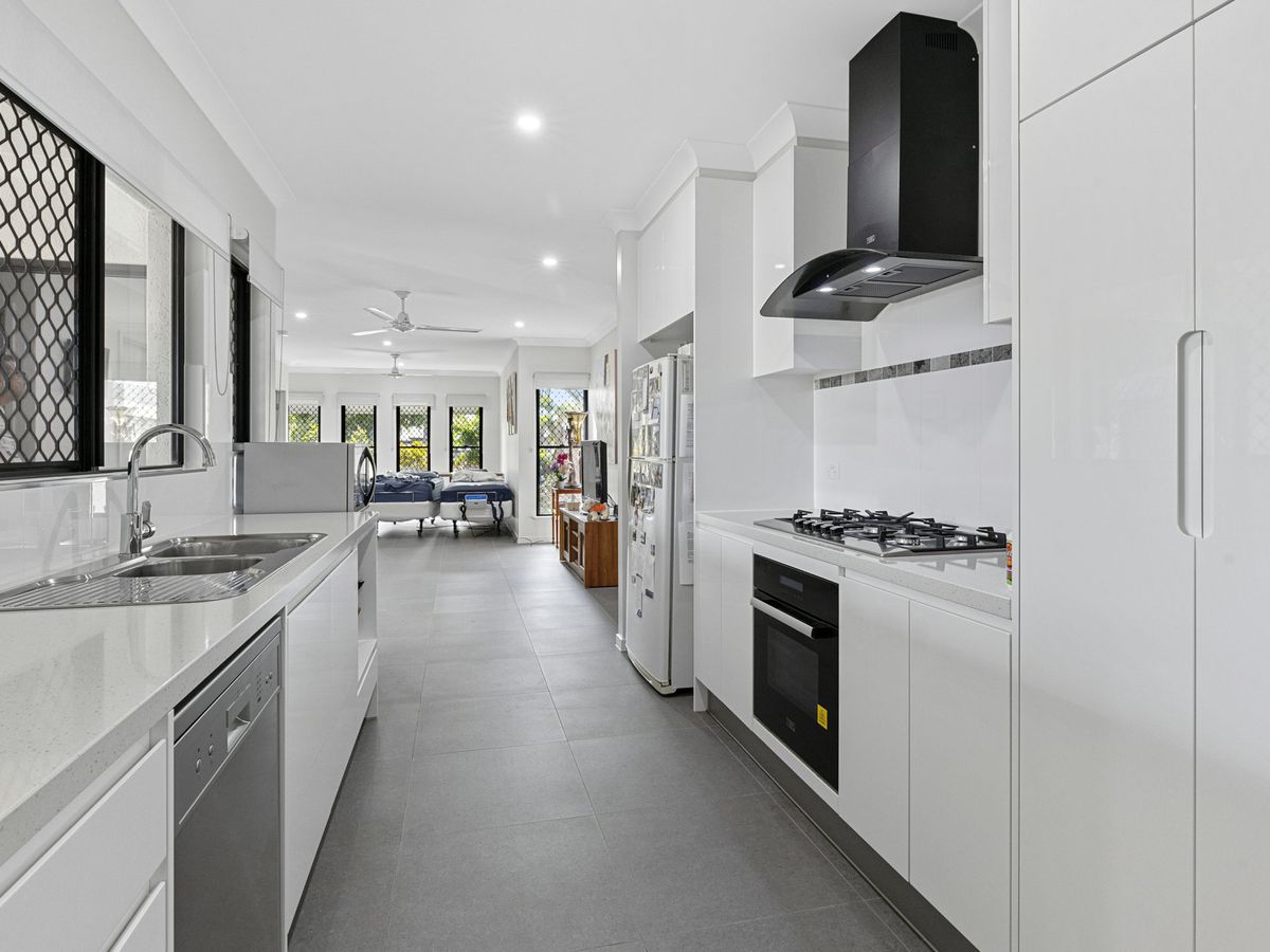 SMITHFIELD for Rent 41 Ainslie Place, Smithfield, QLD 4878 for Lease