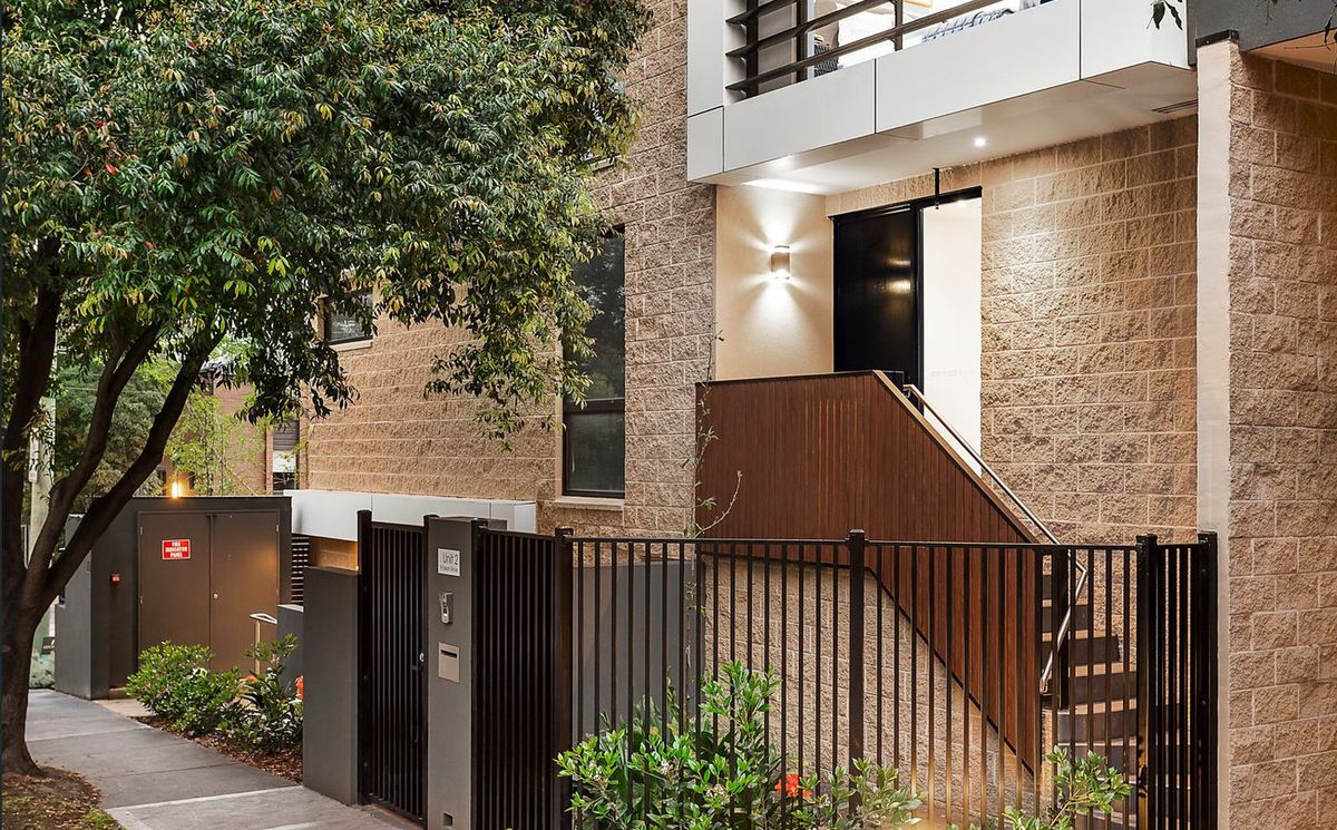 HAWTHORN EAST for Rent 2/1A Lisson Grove, Hawthorn East, VIC 3123 for