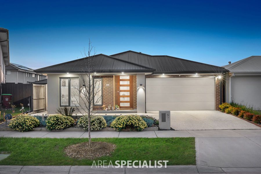 57 Scenery Drive, Clyde North, VIC 3978 for Sale