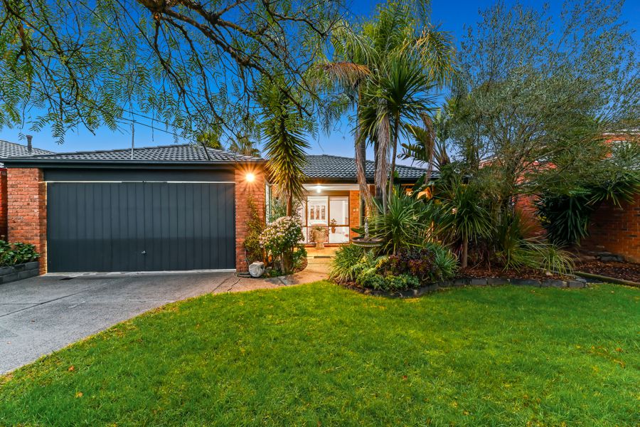 66 King Arthur Drive, Glen Waverley, VIC 3150 for Auction , Auction 29