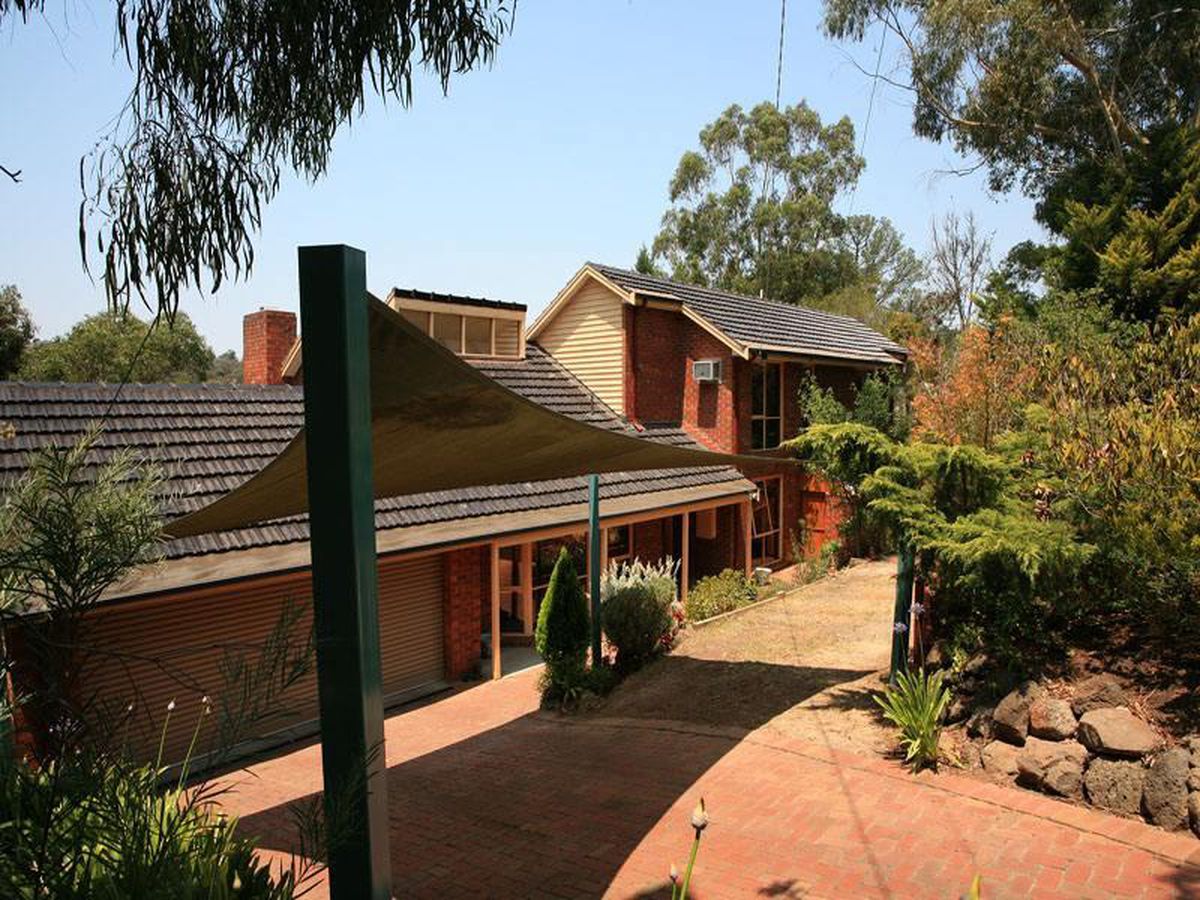 5456 Frogmore Crescent, Park Orchards, VIC 3114 for Sale