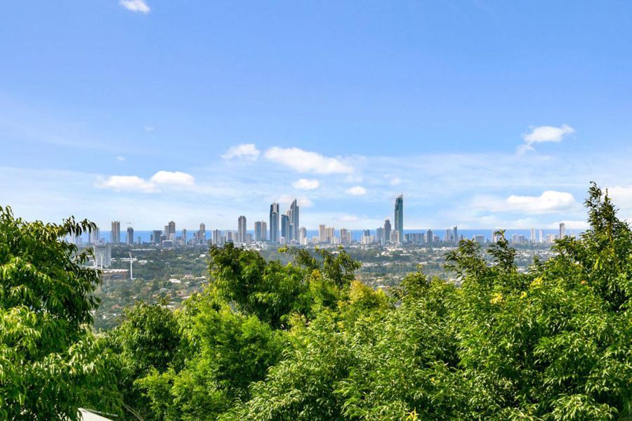 28/2 Ridgeline Way, Highland Park, QLD 4211 for Sale