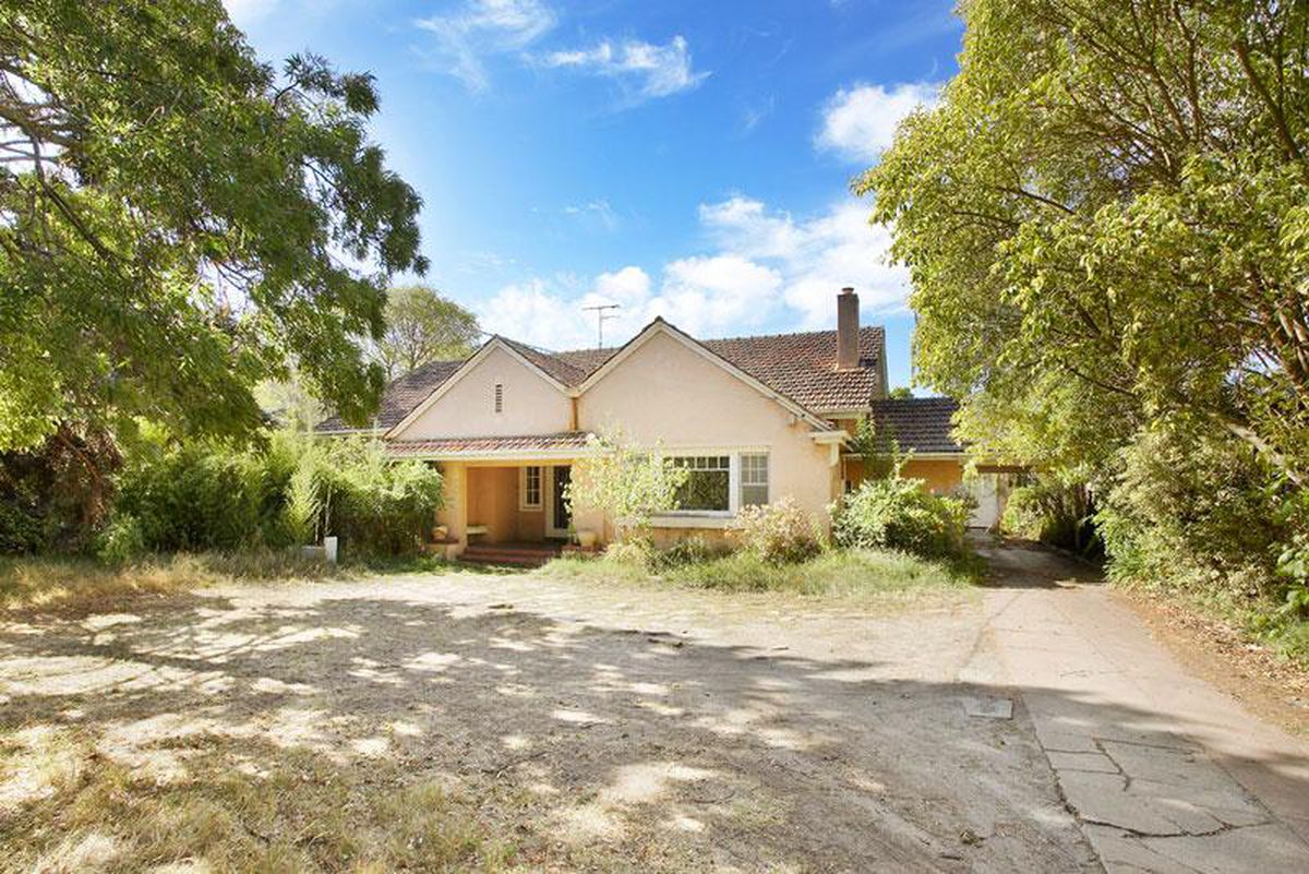 377 Barkers Road, Kew, VIC 3101 for Auction