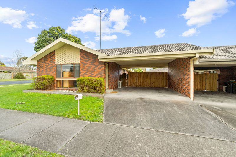 2 Bedrooms Unit for Sale in Traralgon VIC 3844