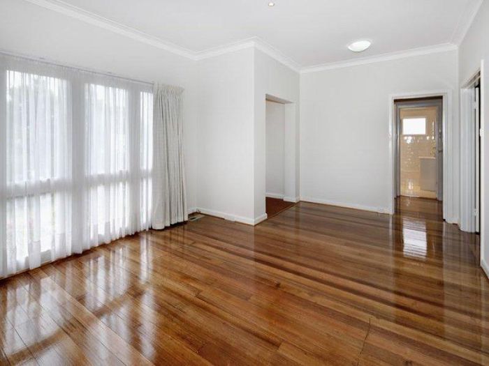 6 Latrobe Street, Box Hill South, VIC 3128 Property Details