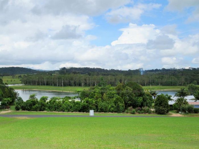 7 Andrews Road, Barrine, QLD 4872 Property Details